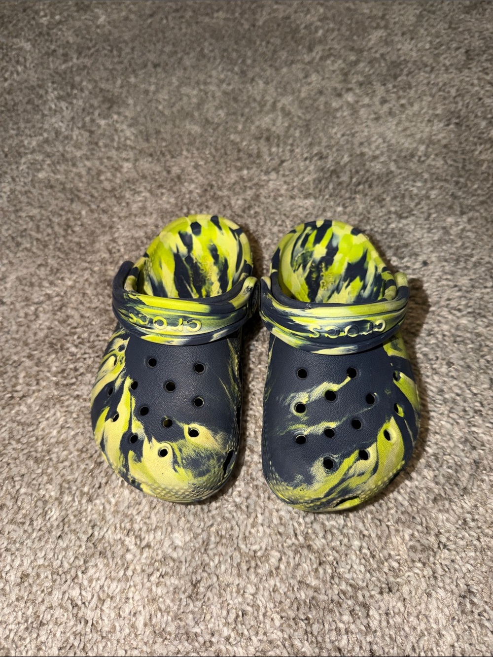 CROCS Kids Navy and Neon Yellow Tie-Dye Slip-On Clogs